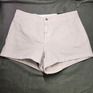 ⭐️Ava & Viv High Rise Smart Jean Shorts – Size 16 – Cream Stretch Denim Summer